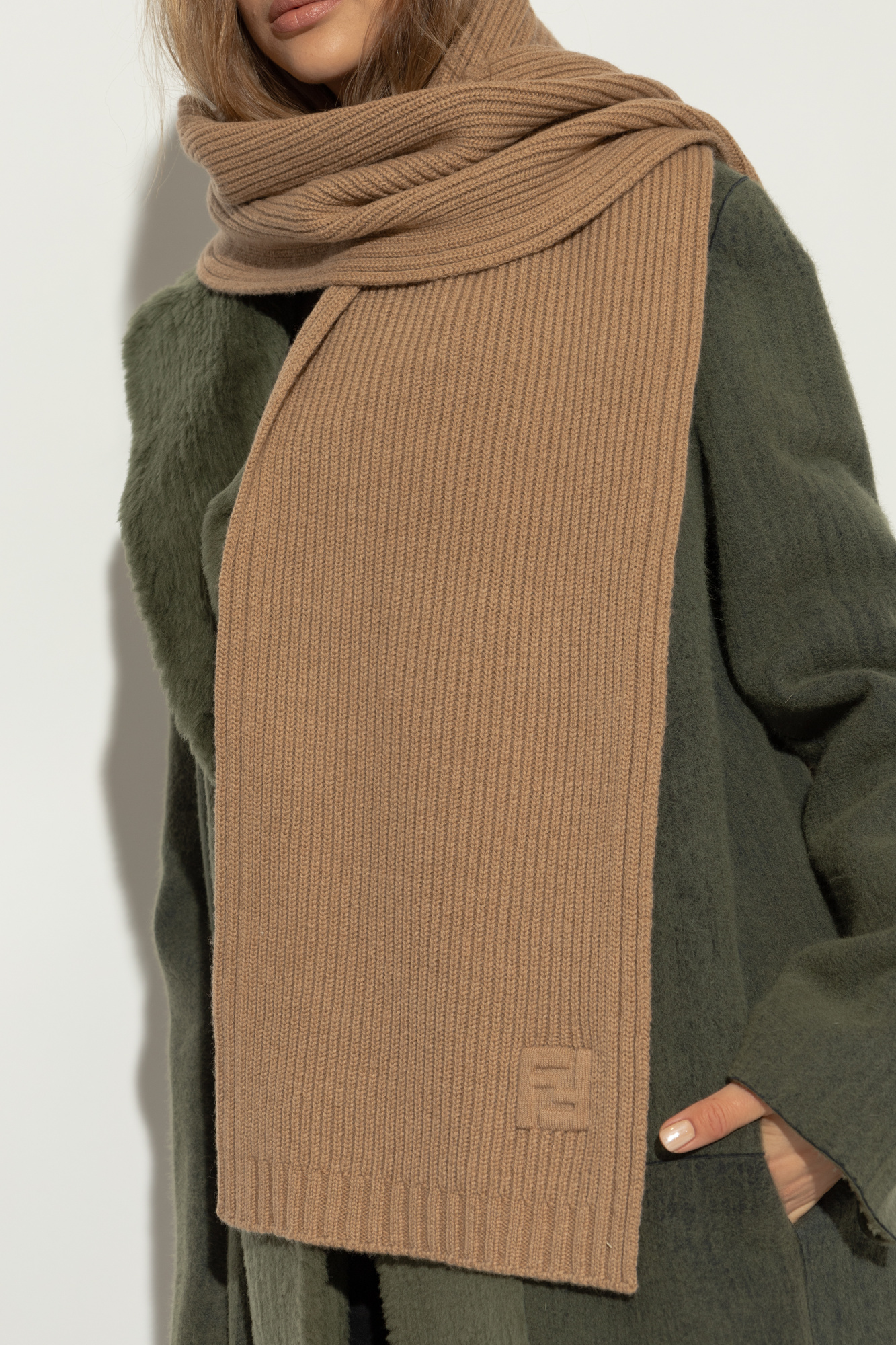 FENDI| (FF Wool Scarf (FXT117 ASG2 F15W8)) Fendi Scarf with logo | Women's Accessories | Vitkac